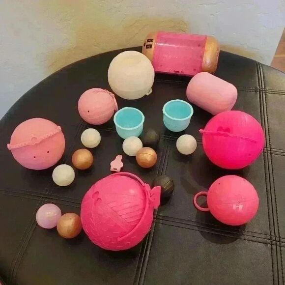 LOL Surprise Dolls Baby Dolls and Pets Ball Assortment EUC several sizes - Picture 3 of 7